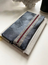 Load image into Gallery viewer, Barnacle Case - Dk. Gray
